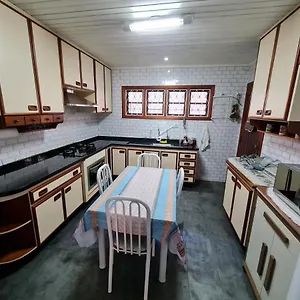 https://casa-vila-telma.camposdojordaohotels.net